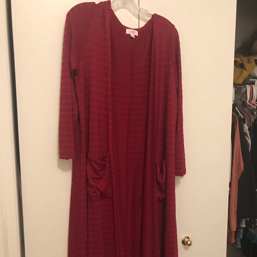 Medium Lularoe Sarah Sweater